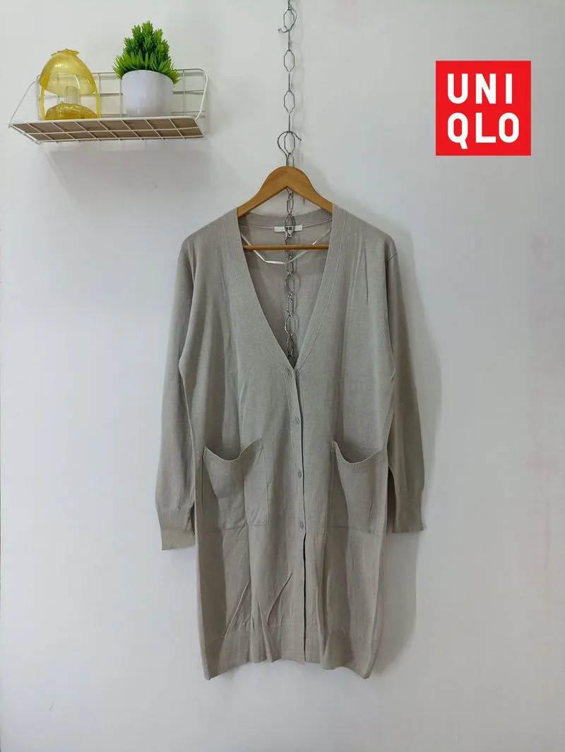 UNIQLO LONG CARDI photo 1