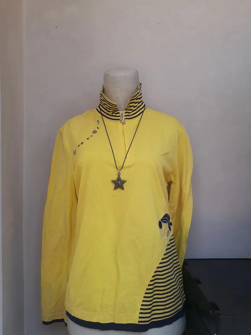 t-shirt kuning butter crocodile y2k style photo 1
