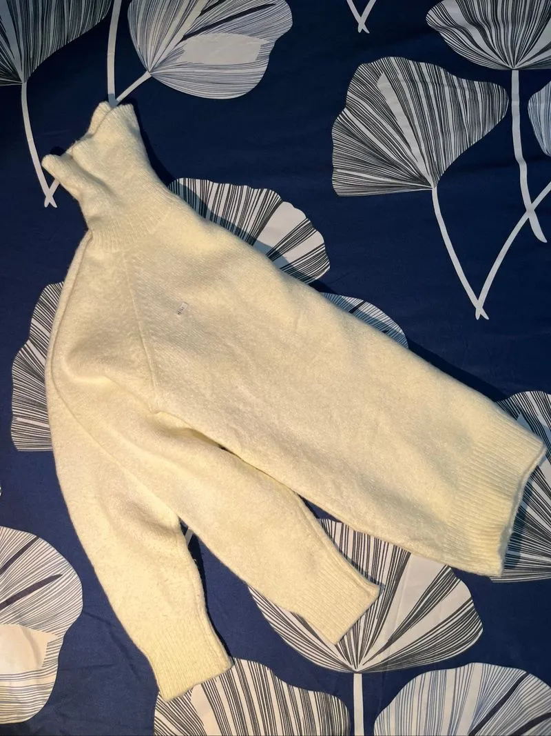Sweater Rajut Turtleneck Cream  photo 1