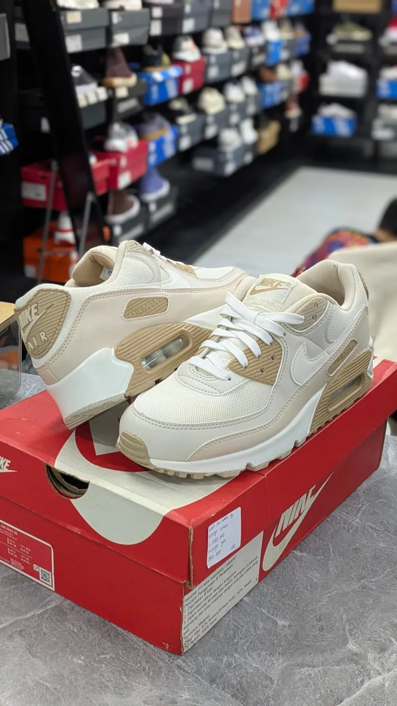 NIKE AIR MAX 90  photo 1