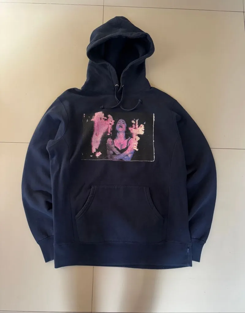 supreme madonna photo 1
