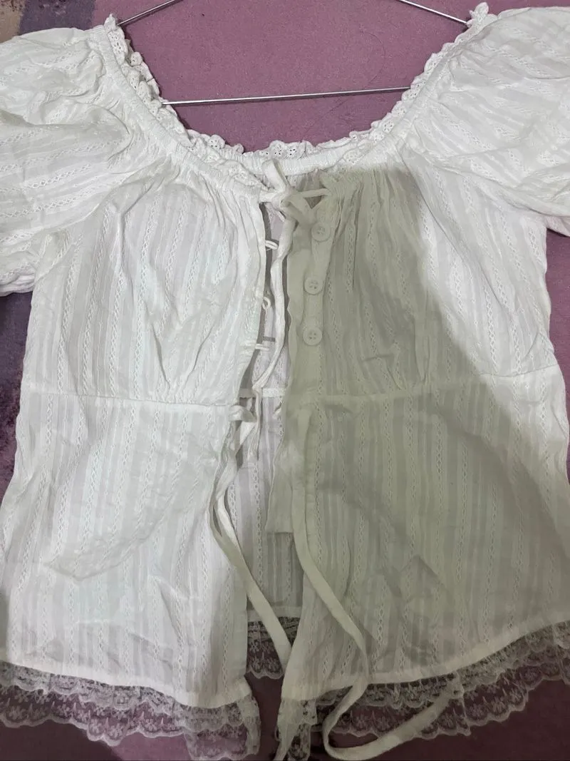 lace puff top photo 1