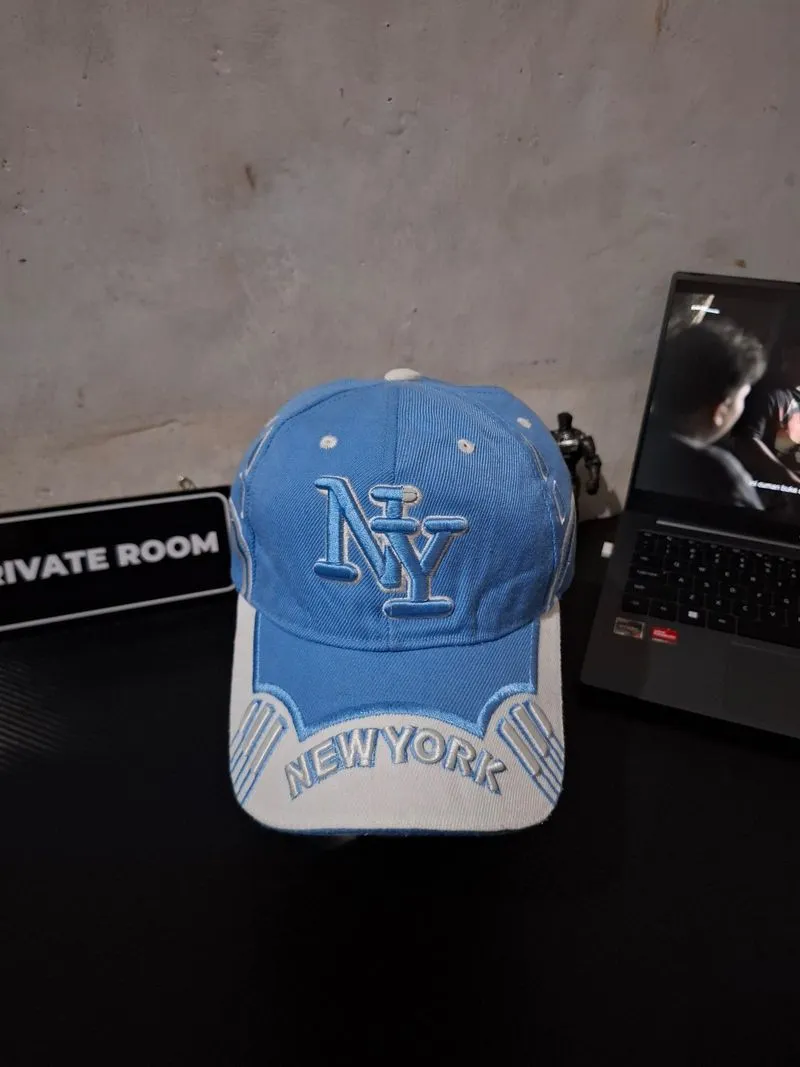 Cap NY NEW YORK photo 1
