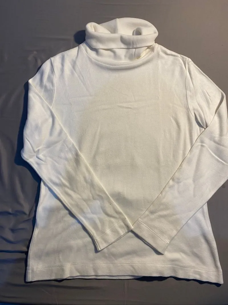 turtle neck - Uniqlo photo 1