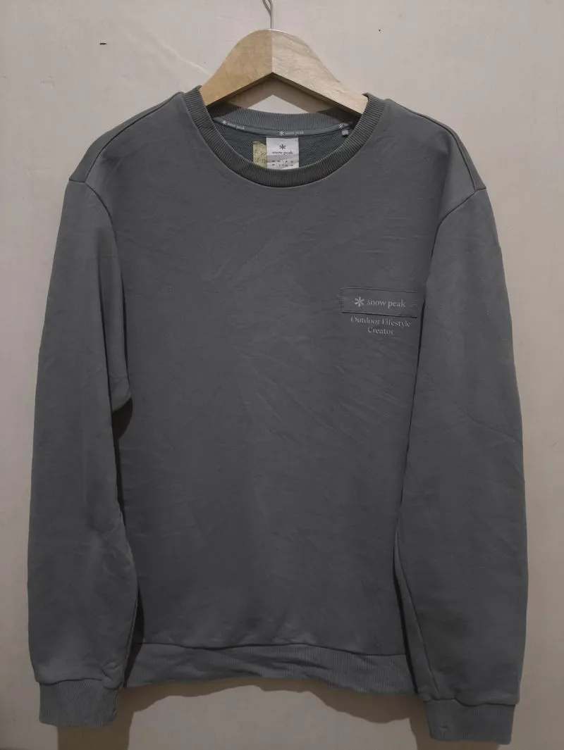 Crewneck Snowpeak photo 1