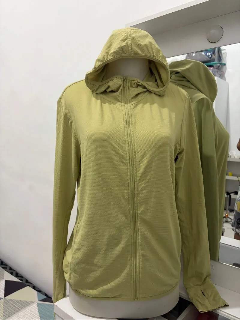 Uniqlo Airism jacket mesh hoodie proteksi anti UV photo 1