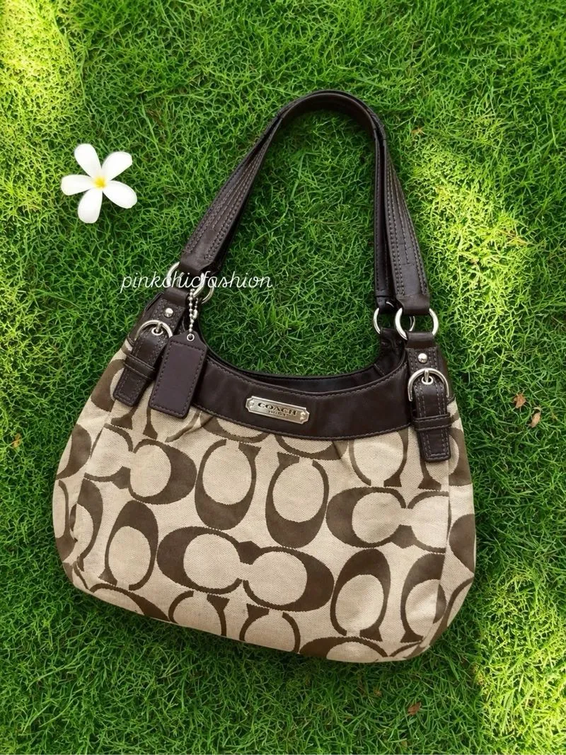 coach soho hobo medium photo 1