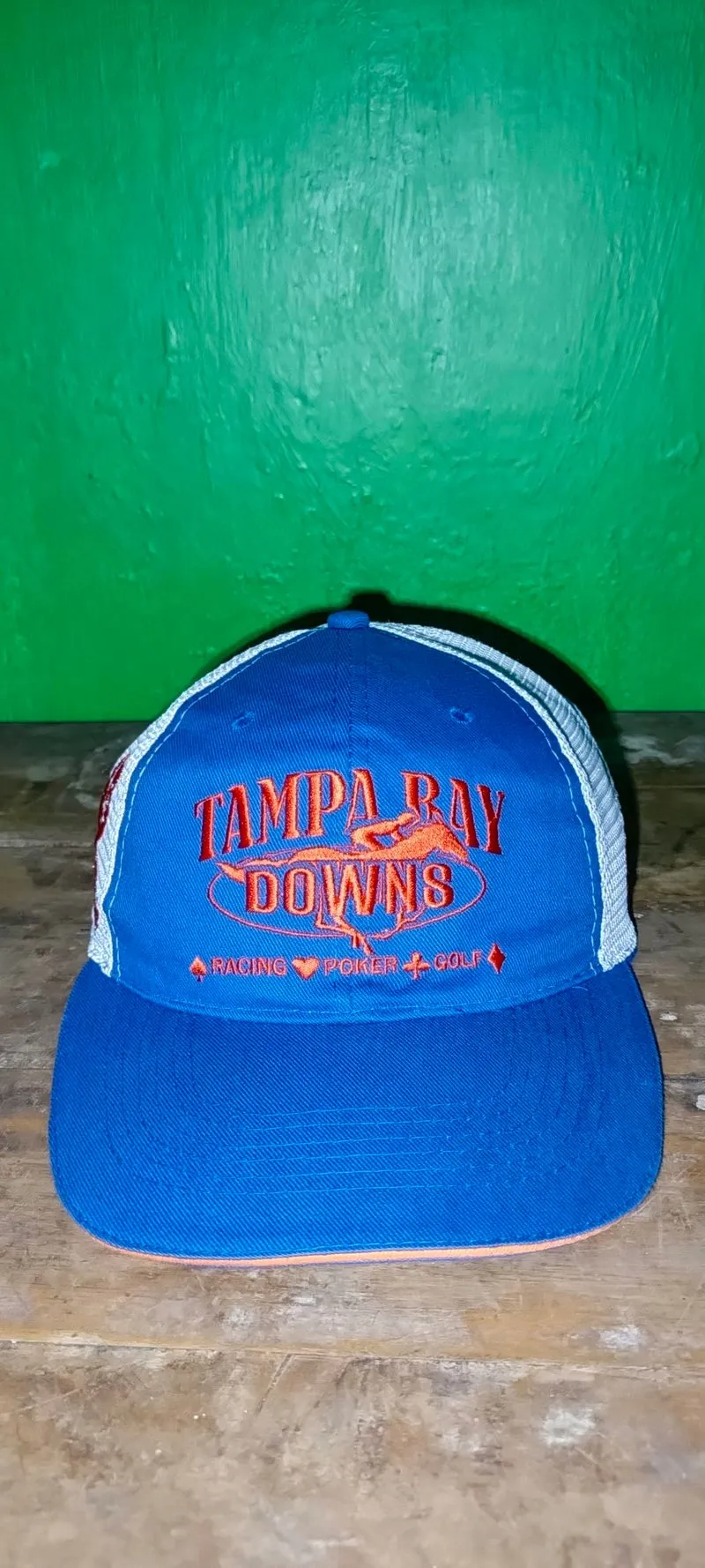 Topi Trucker Tampa Bay Downs photo 1