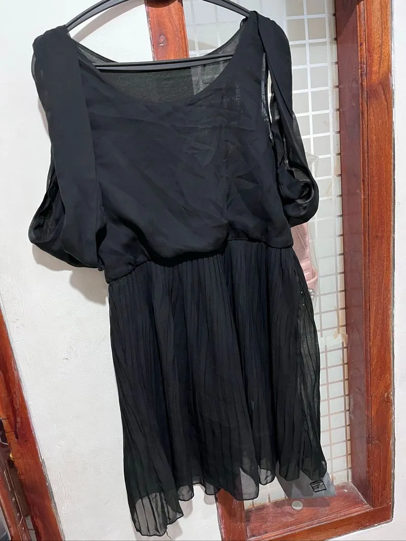 Dress  photo 1