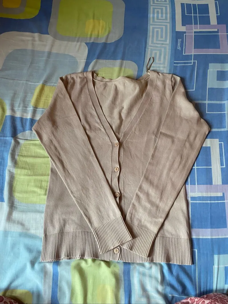 cardigan photo 1
