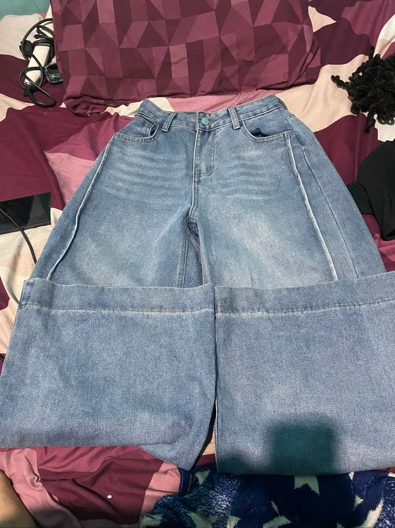 lulu jeans photo 1