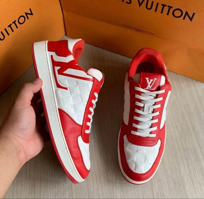LOUIS VUITTON REVOLI SNEAKERS RED CALFSKIN size 7 EU42 photo 1