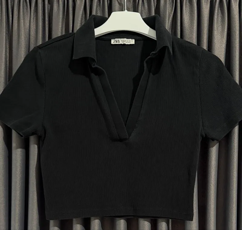 Zara Ribbed Johnny Collar Crop Top V Neck Polo Kerah photo 1