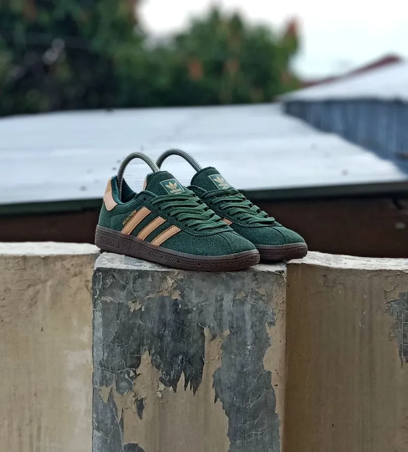 Adidas Streetwear Casual Sneakers Wanita green photo 1