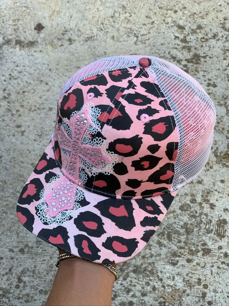 Y2k cross leopard pattern trucker mesh photo 1