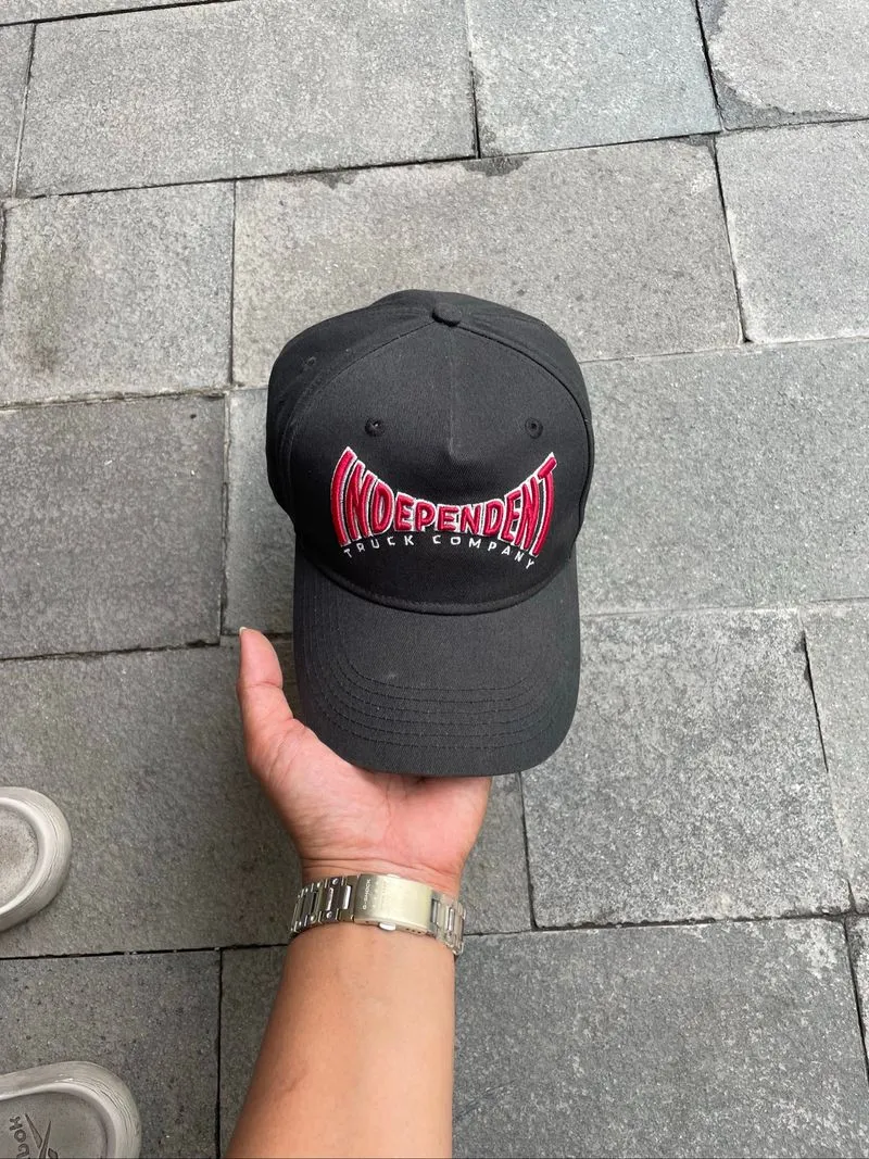 Independent hat photo 1