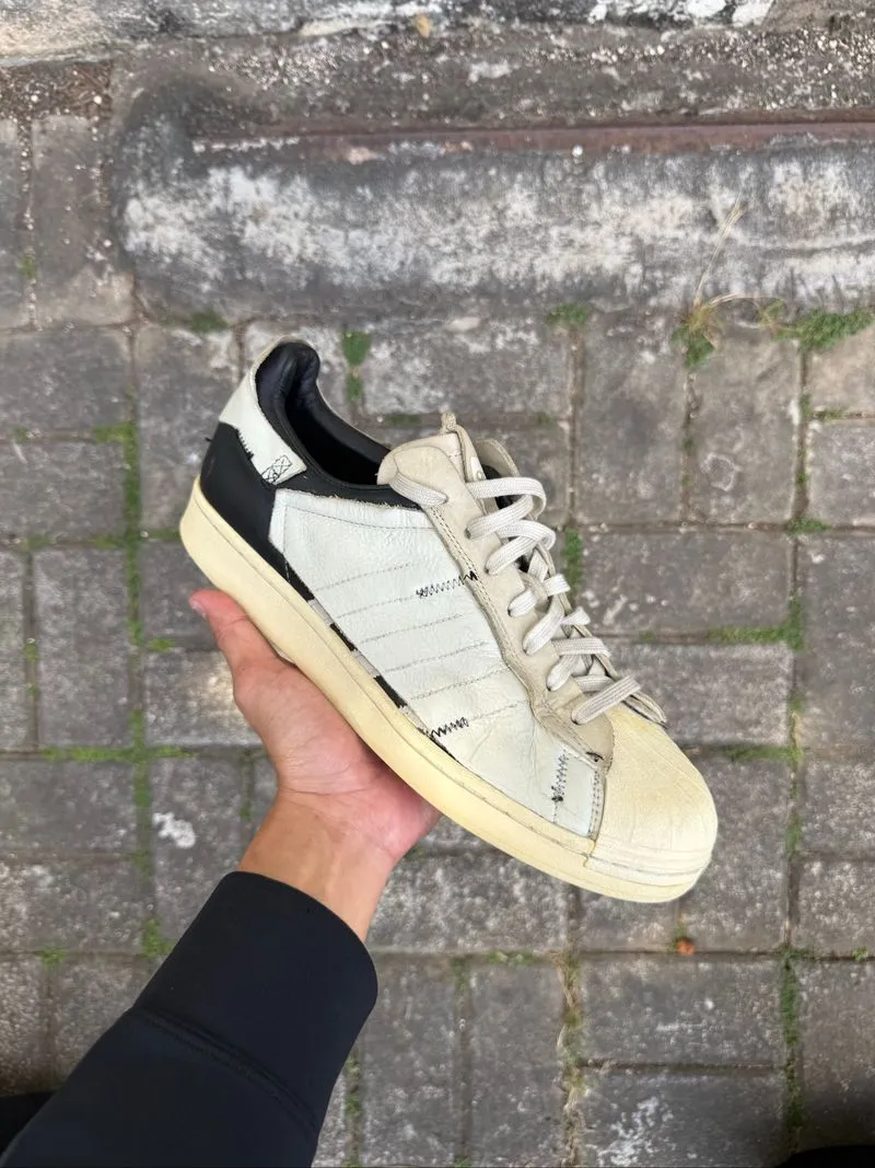 Adidas Superstar Deconstructed White Stripes photo 1