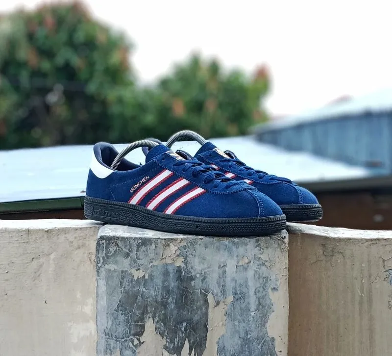 Adidas Streetwear Casual Sneakers Pria navy photo 1