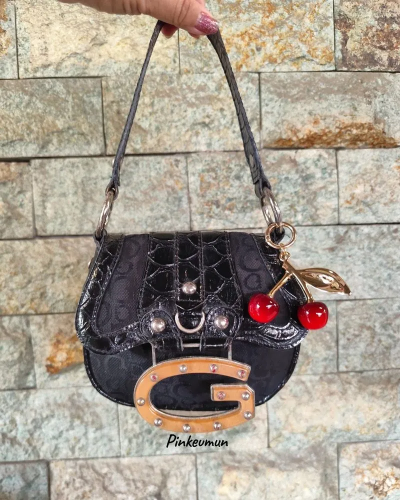 VINTAGE Y2K GUESS MINI BLACK CROCO G LOGO ( NETT)  photo 1