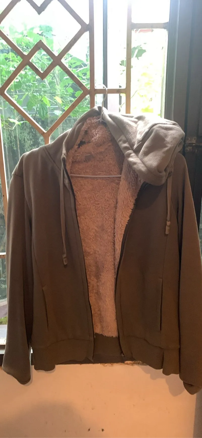 hoodie zipper bulu uniqlo  photo 1