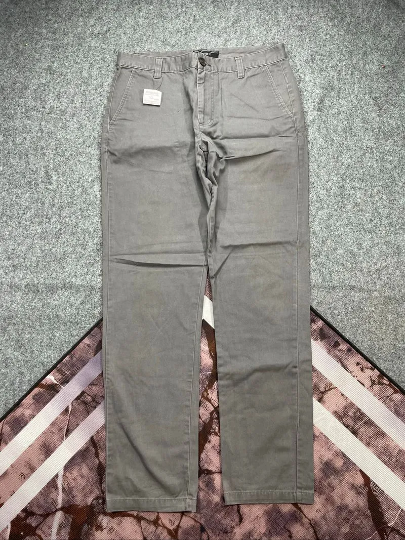 Celana chinos Forever21 second photo 1