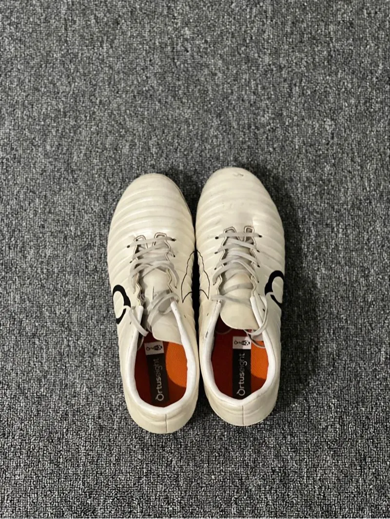 Sportswear Pria white gray photo 1