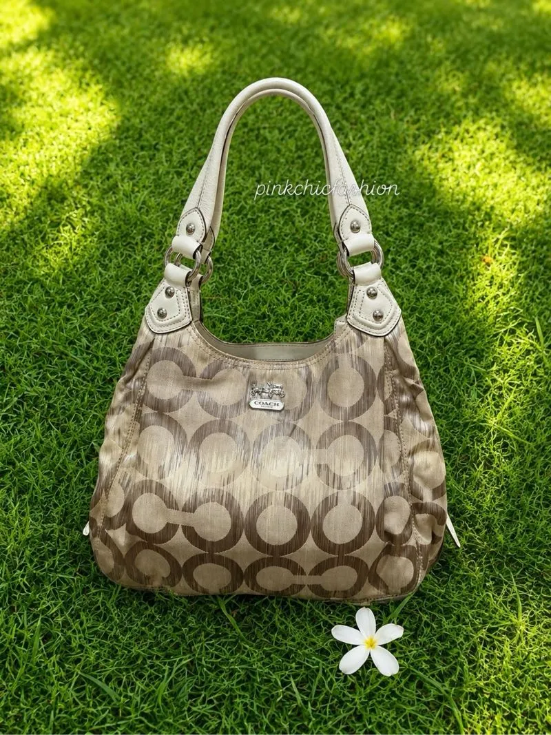coach madison op art photo 1