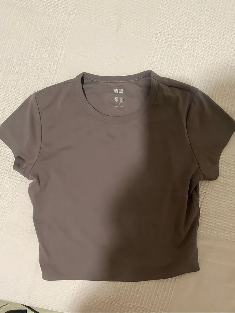 Uniqlo cropped shirt  photo 1