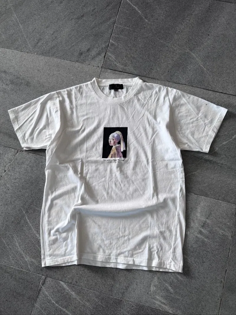 Kaos Japan Brand Monomart X Johannes Vermeer original photo 1
