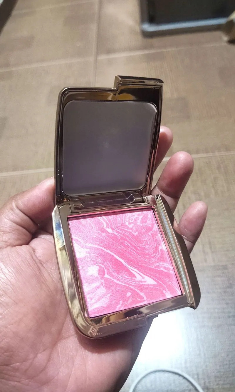 Ambient belle carved blush on glow natural photo 1