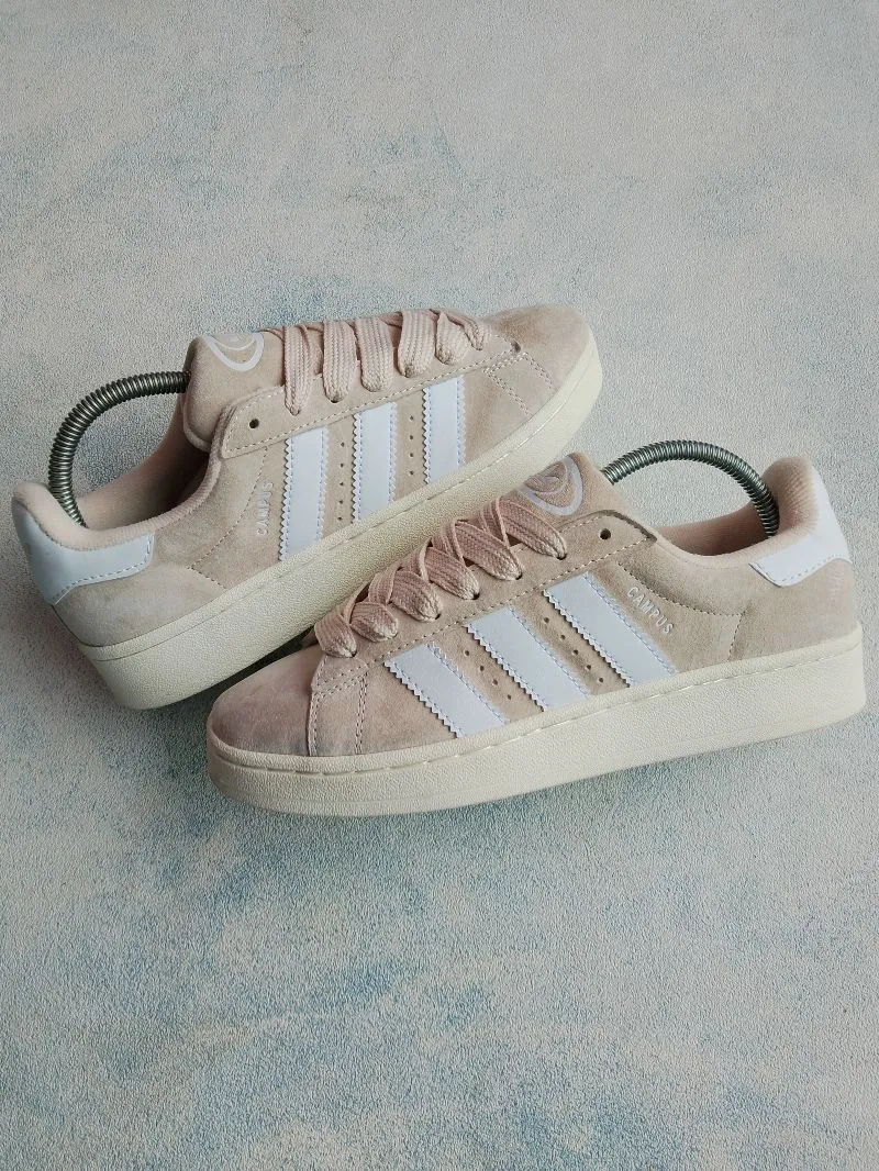 Adidas Casual Casual shoe Pria white cream photo 1