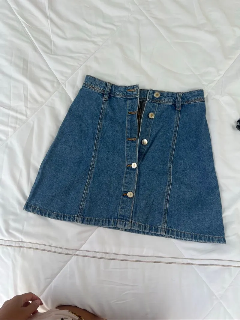 H&M mini denim skirt photo 1