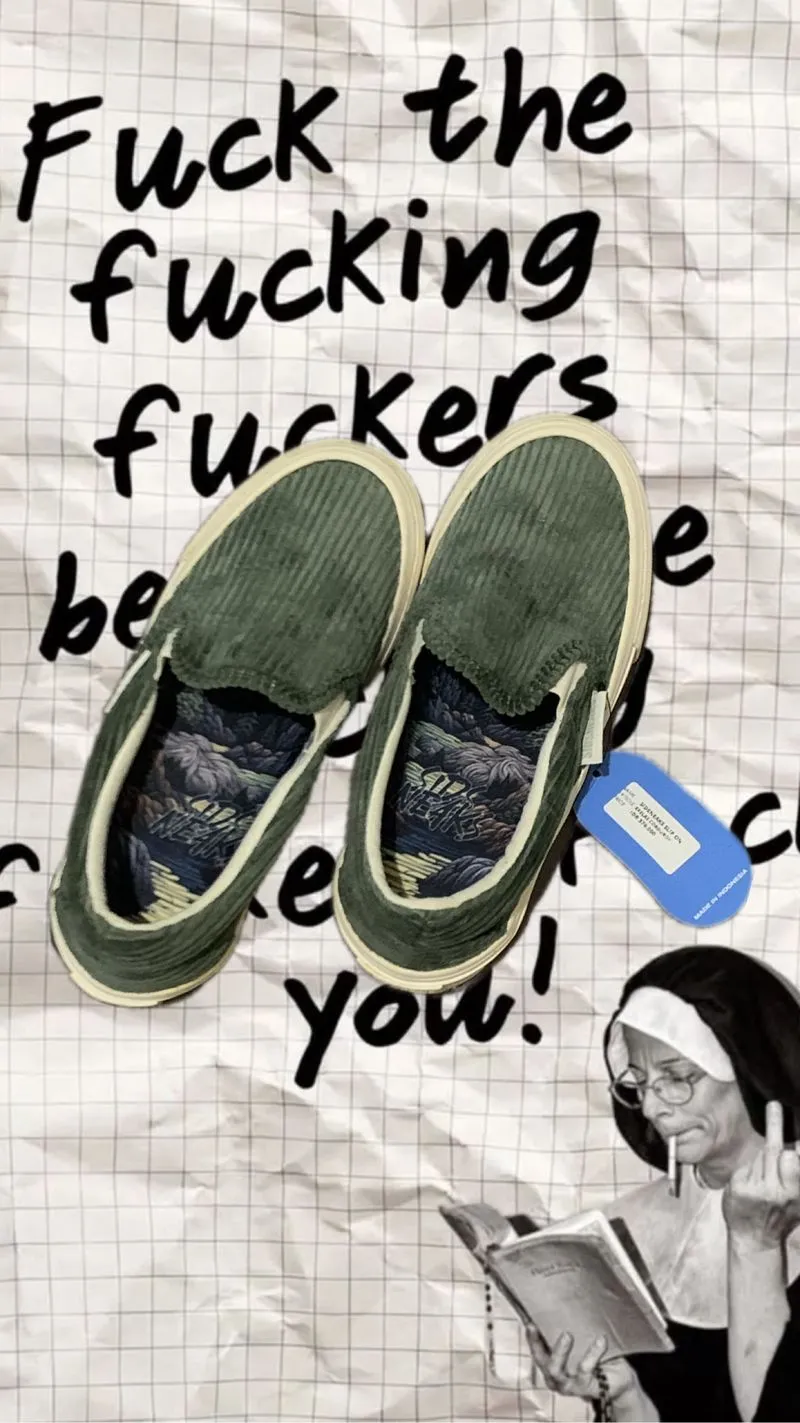 Corduroy Slip-on photo 1