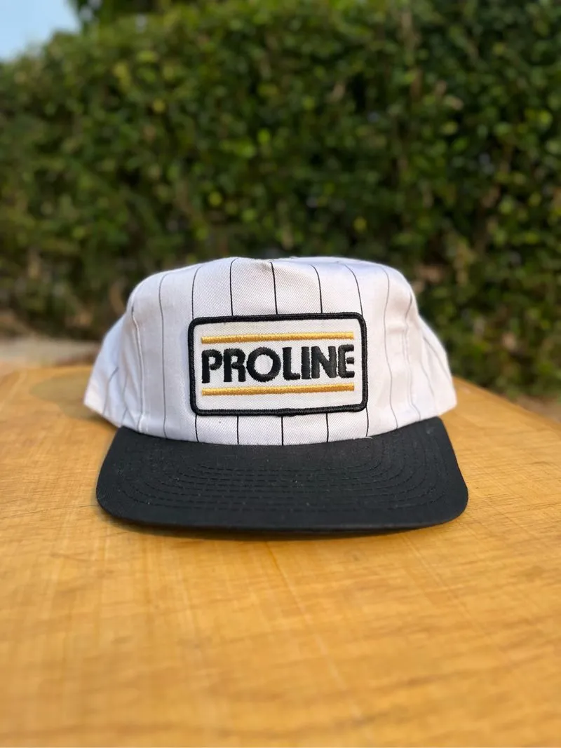 Vintage Hat Pria white black photo 1