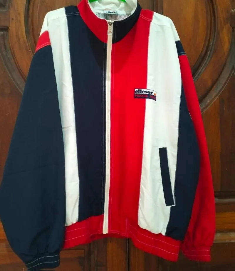Jaket vintage 90s ellesse Perugia Italia  photo 1