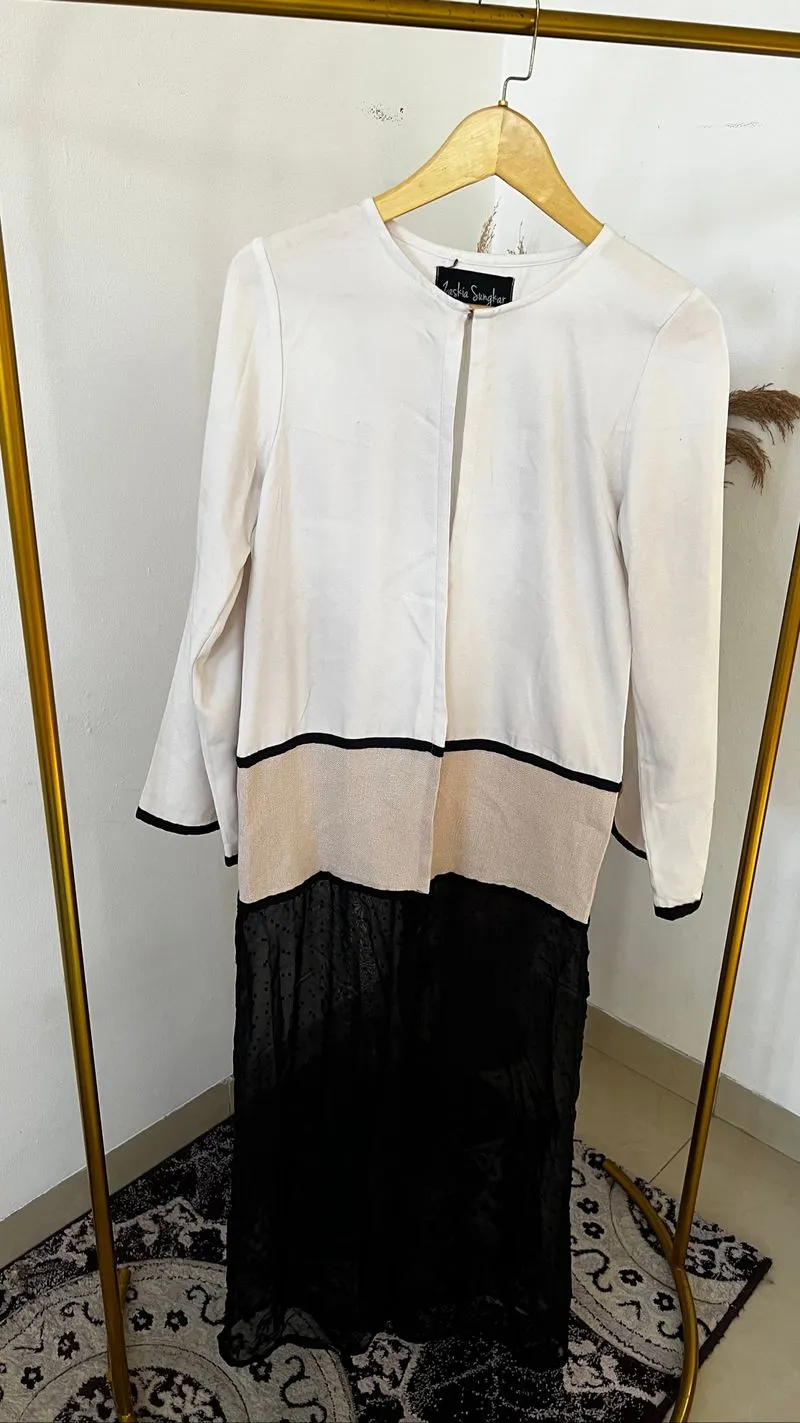 zaskia sungkar outer photo 1