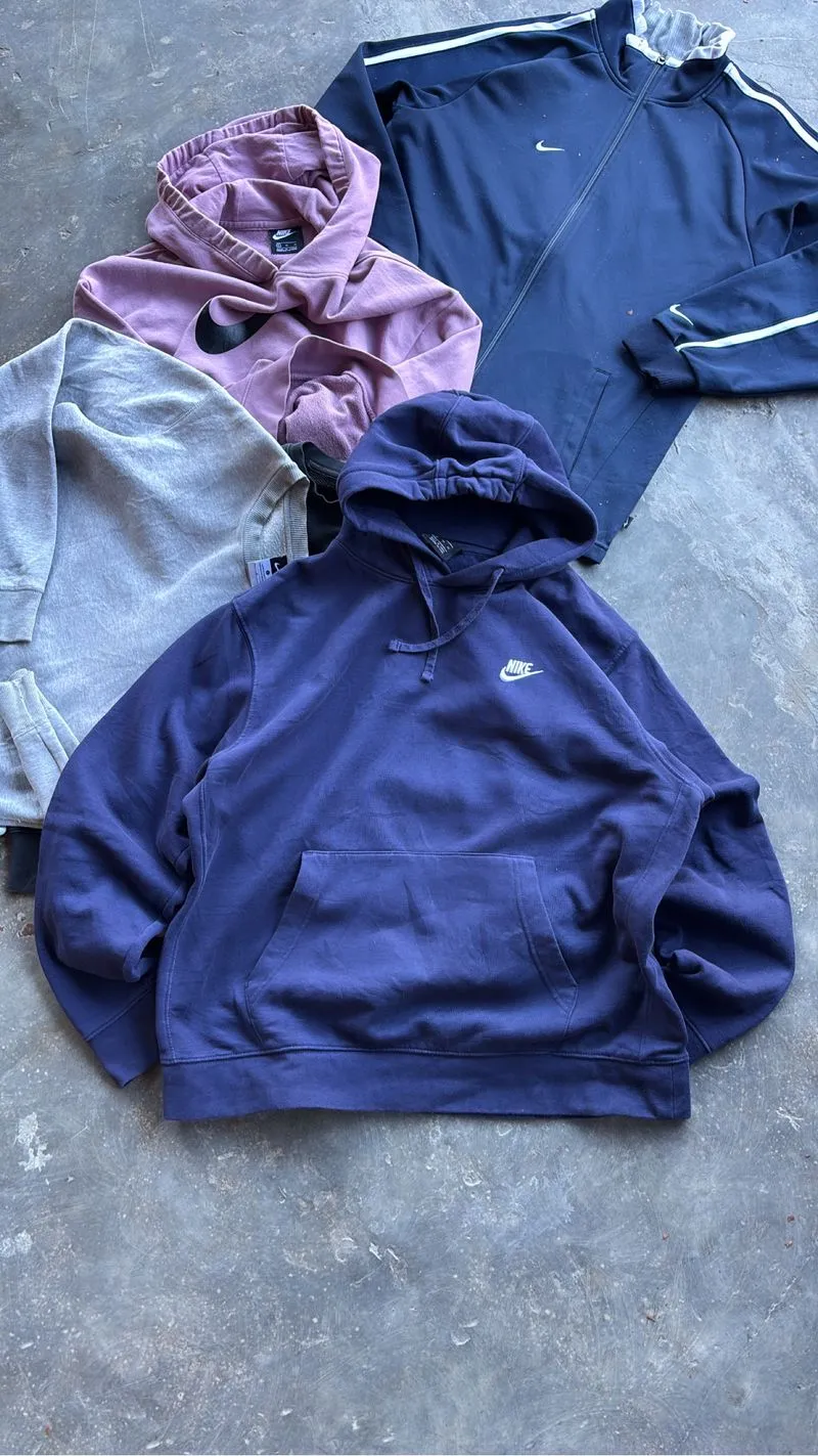 HOODIE NIKE SMALL LOGO photo 1