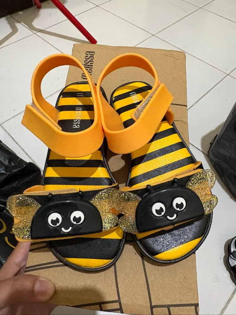 Mini melissa sandal lebah unisex photo 1