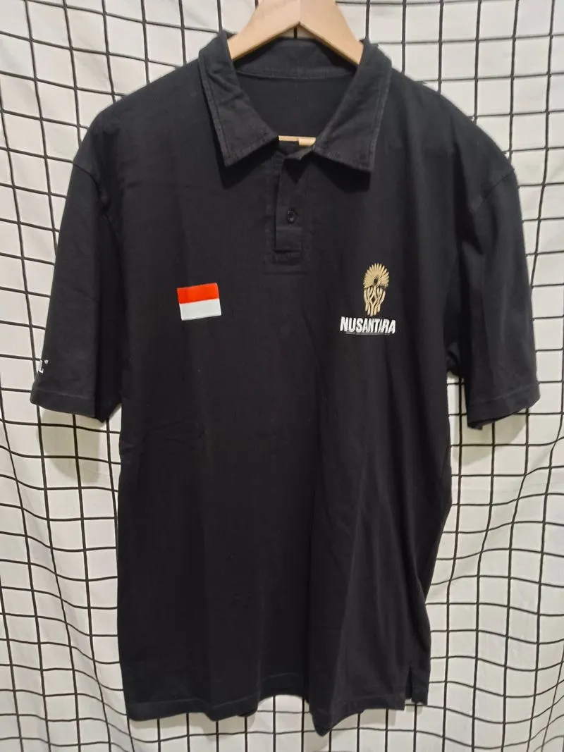 Kaos polo hitam kerah pria bordir nusantara photo 1