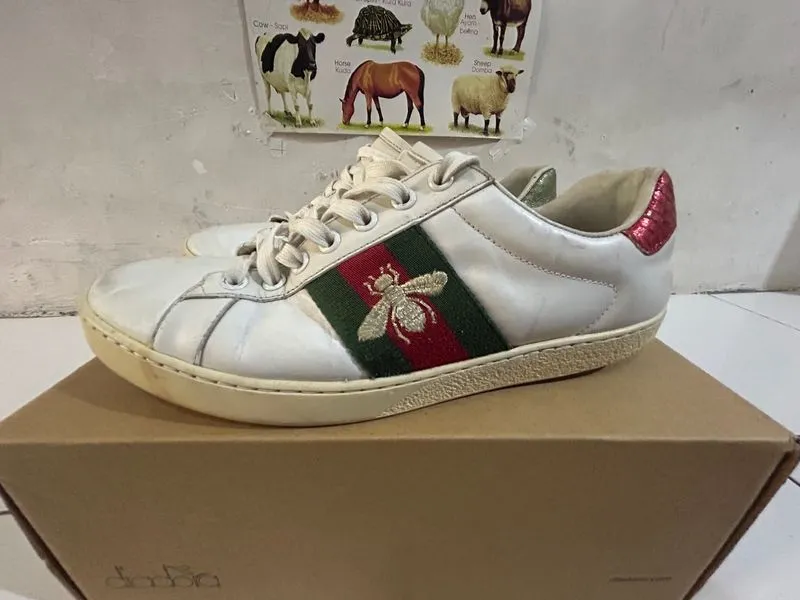 GUCCI ACE EMBROIDERED ‘BEE’ photo 1