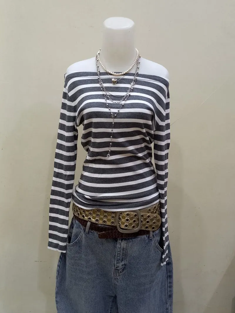 Gap Off-Shoulder Monochrome Striped Top photo 1