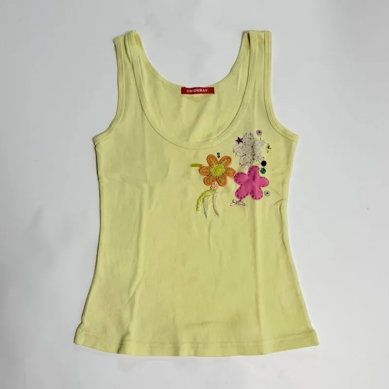 Butter Yellow 3D Flower Patch Mote Y2k Cute Whimsy Tank Top photo 1
