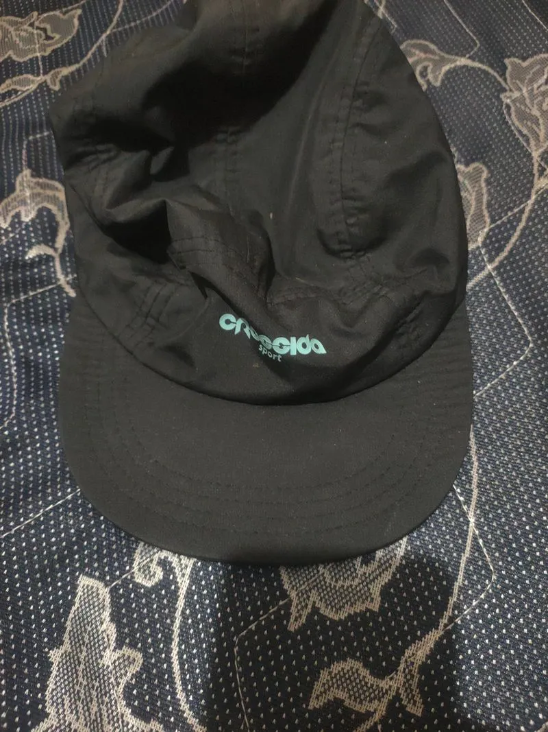 topi cressida photo 1