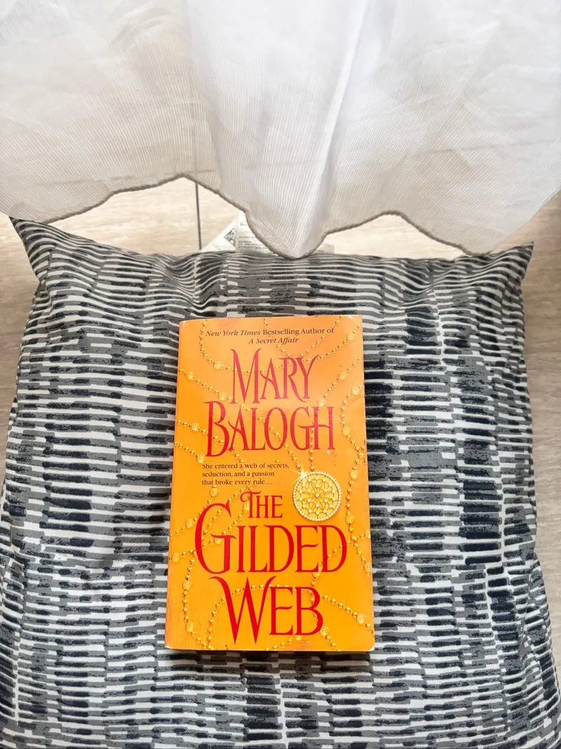 Mary Balogh: The Gilded Web photo 1
