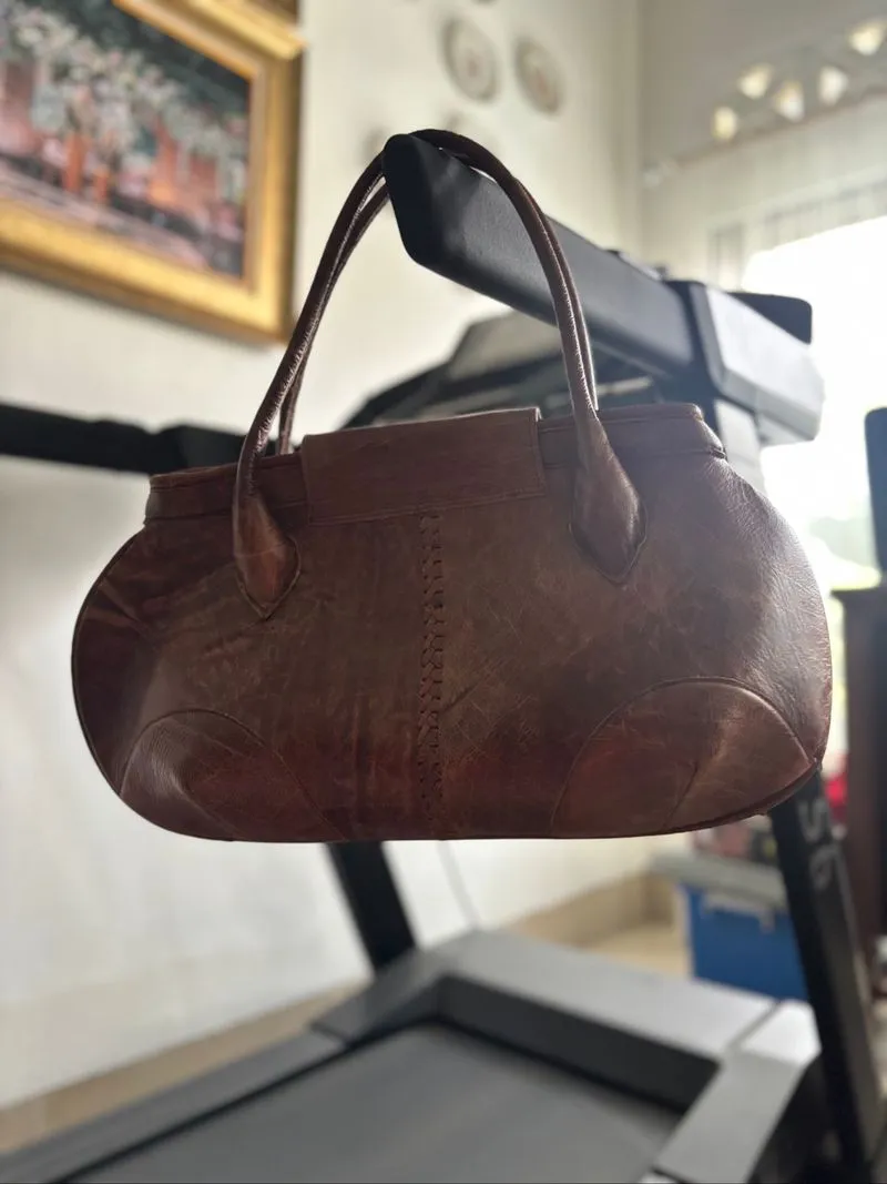 Leather bag photo 1