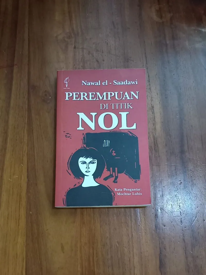 Perempuan Di Titik Nol photo 1