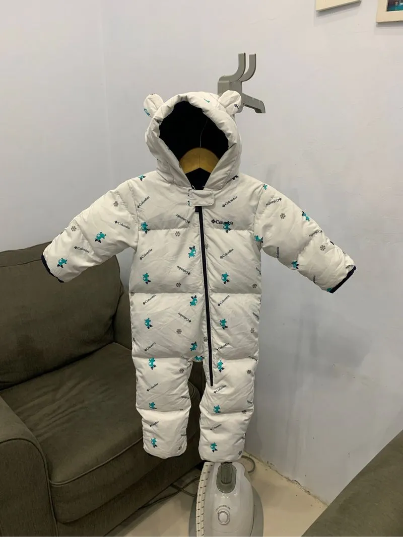 Columbia snowsuit white 2Y photo 1