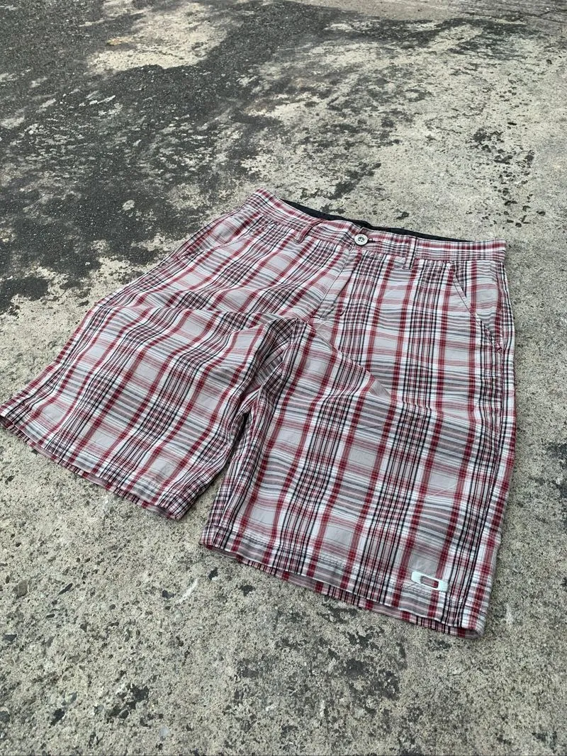 Oakley Cellpocket 00s jortsPlaid y2k hiphop shorts Software photo 1
