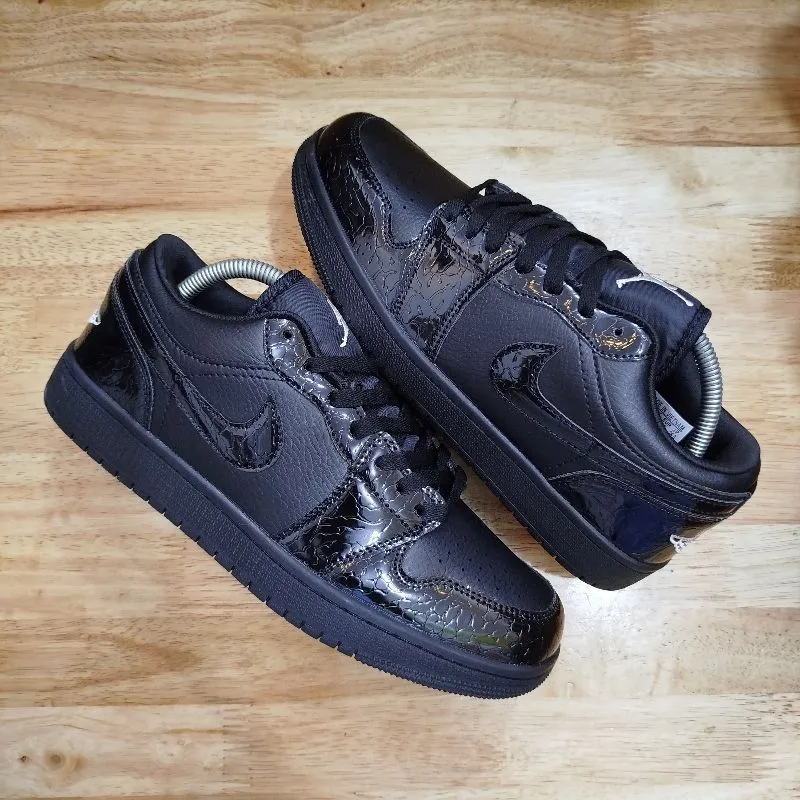Nike Air Jordan Casual Sneakers Pria black photo 1
