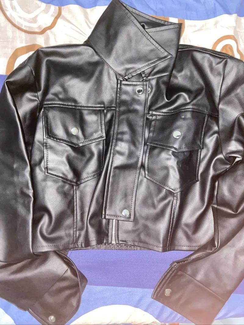 jaket crop kulit photo 1